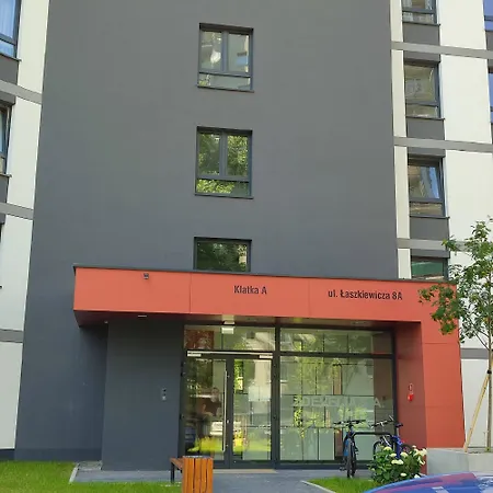 Przy Mogilskiej Z Miejscem Postojowym Apartman