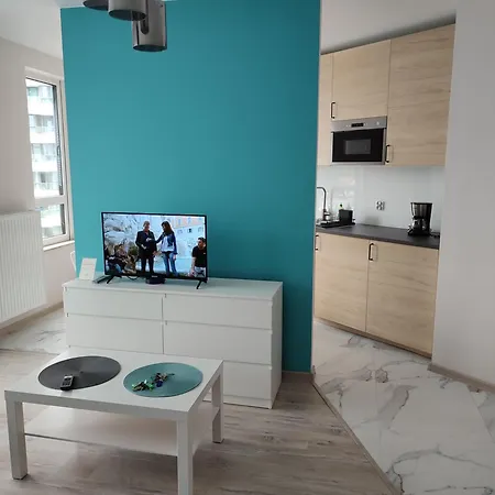 Przy Mogilskiej Z Miejscem Postojowym Apartment *