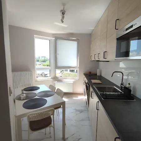 Przy Mogilskiej Z Miejscem Postojowym Apartmán *