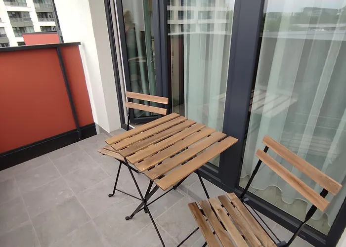 Przy Mogilskiej Z Miejscem Postojowym דירה